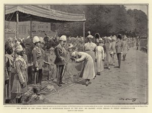 Kongens gennemgang af de indiske tropper på Buckingham Palace, hvor Hans Majestæt uddeler medaljer til de indiske repræsentanter